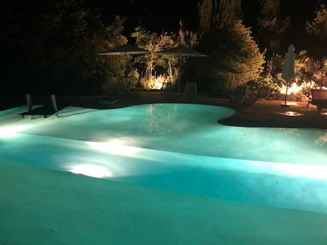Bed and Breakfast La Bastide des Grands Chênes à Lambesc Extérieur photo